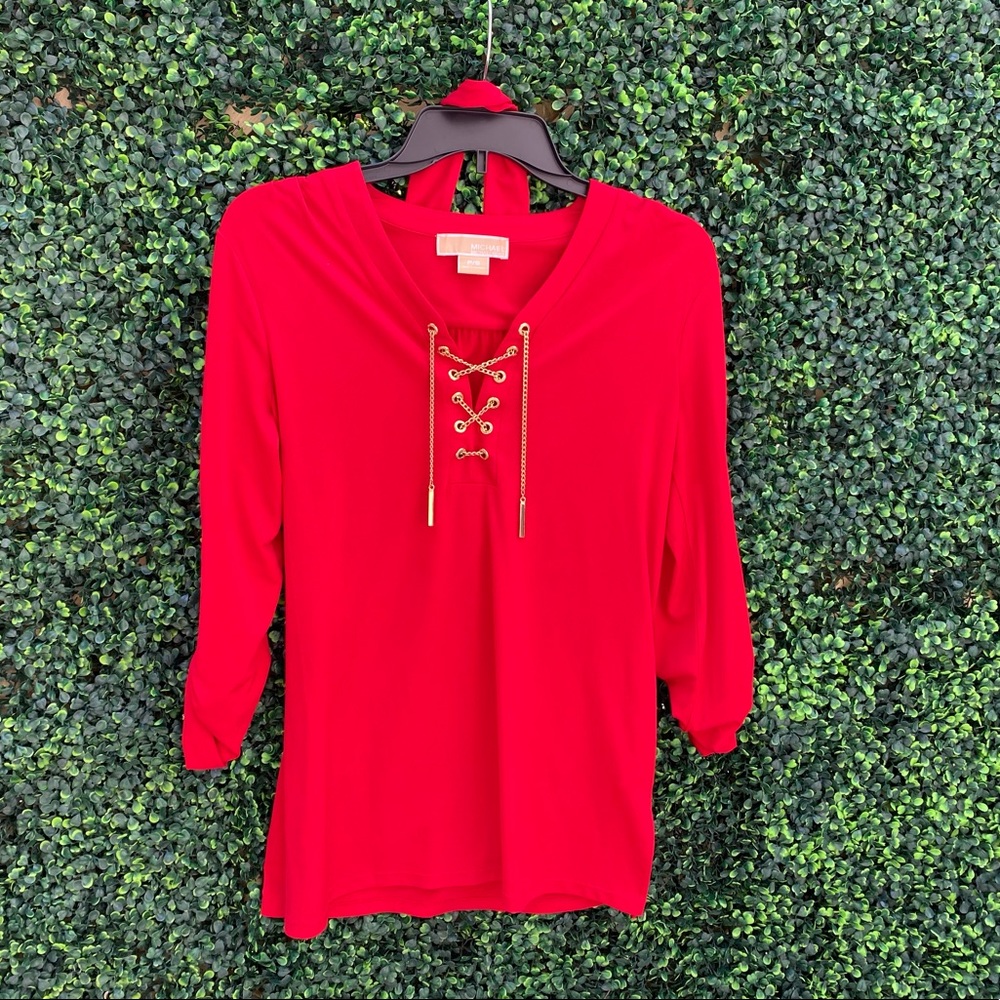Michael Kors blouse with matching red belt❤️